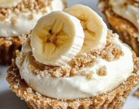 No-Bake Mini Banana Cream Pies