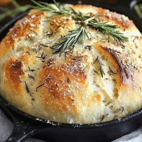 Rustic No Knead Rosemary Garlic Bread
