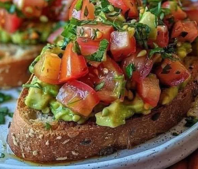 Delicious Smashed Avocado Bruschetta