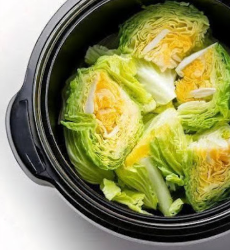 Slow Cooker Cabbage and Smoked Sausage