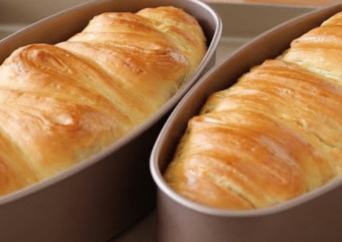 Found a fast way to make puff pastry butter bread! No folding! No machine