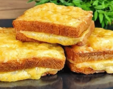 THE BEST AIR FRYER GRILLED CHEESE SANDWICH