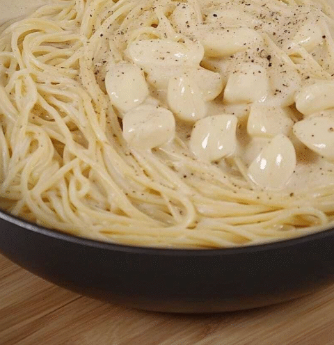 Creamy Garlic Pasta