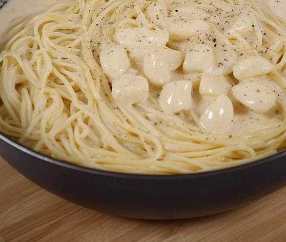 Creamy Garlic Pasta