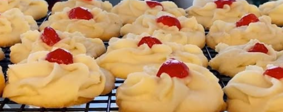 MELT IN YOUR MOUTH SHORTBREAD COOKIES