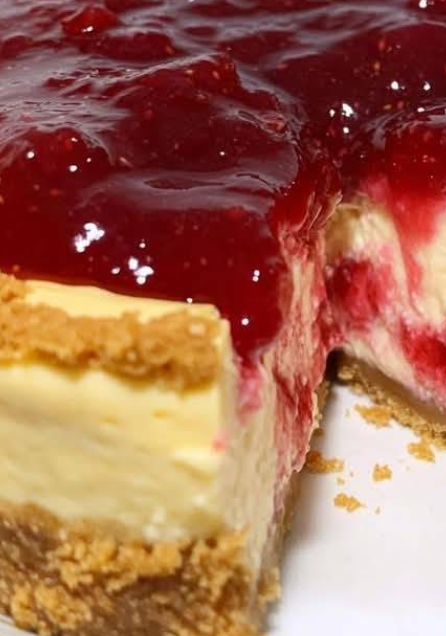 Strawberry Topped Classic Cheesecake