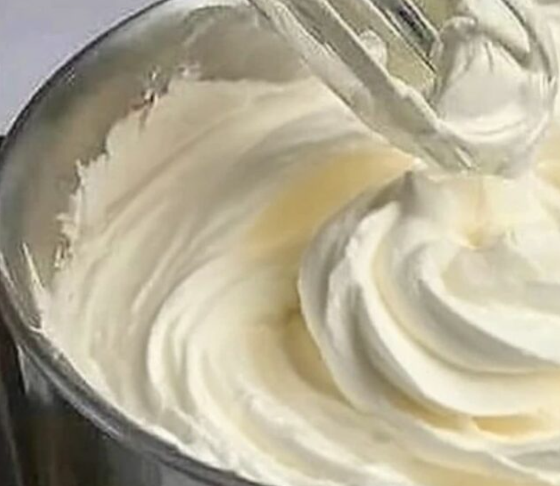 3-Ingredient Frosting: A Delicious and Budget-Friendly Topping for Any Dessert