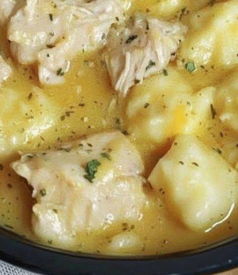 Best Ever Crock Pot Chicken and Dumplings – Creamy Southern Comfort