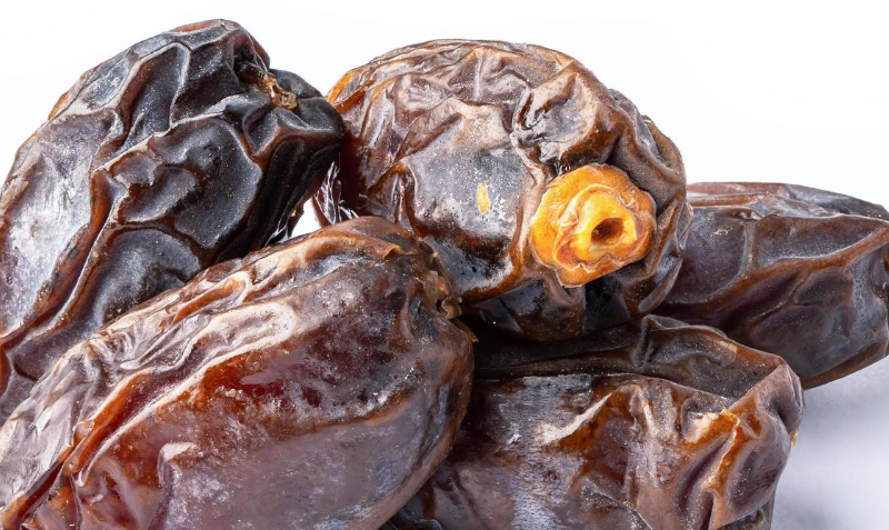Don’t Throw Away Date Seeds – Here’s Why They’re So Powerful