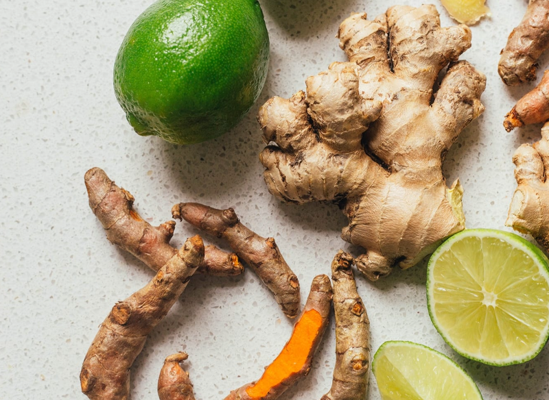 Herbal Drink Recipe with Guava Leaves, Turmeric & Lemon: A Gentle Natural Secret for Better Wellness