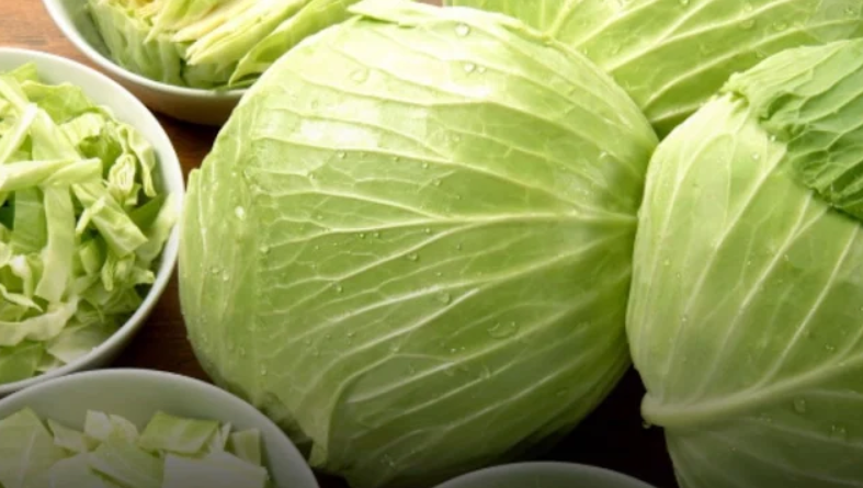 4 Types of People Who May Need to Limit Cabbage — And Safer Ways to Enjoy It