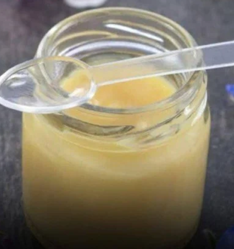 5 Estrogen-Rich Foods Women Should Eat for Hormonal Balance & Radiant Skin